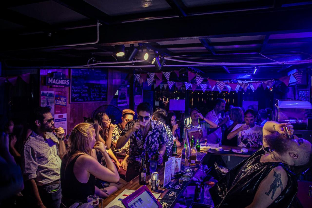 7Fridays West Lake Hostel Tay Ho Esterno foto